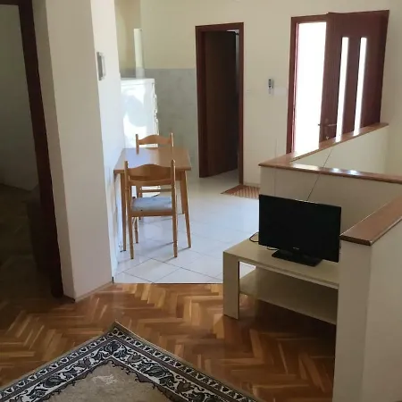 Budin House Prázdninový dům *